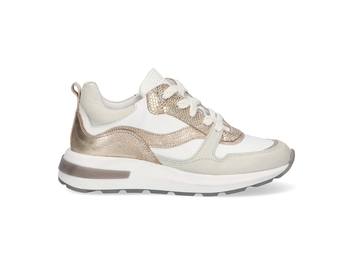 smalle jongensschoenen