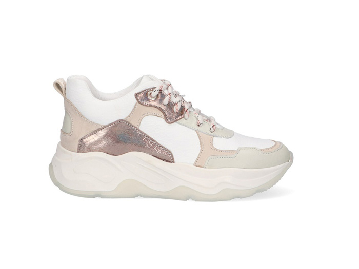 smalle jongensschoenen