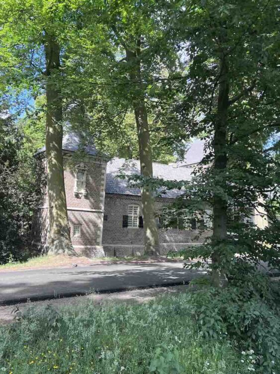 Wandeling langs het kasteel van Gemert