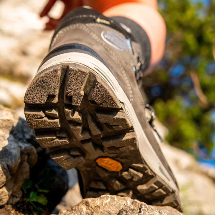 Wandelschoenen met profielzool en stabiliteit