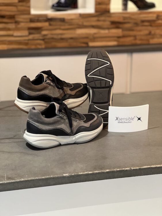 Xsensible Stretchwalker schoenen met goede demping, ideaal voor mensen met reuma of artrose
